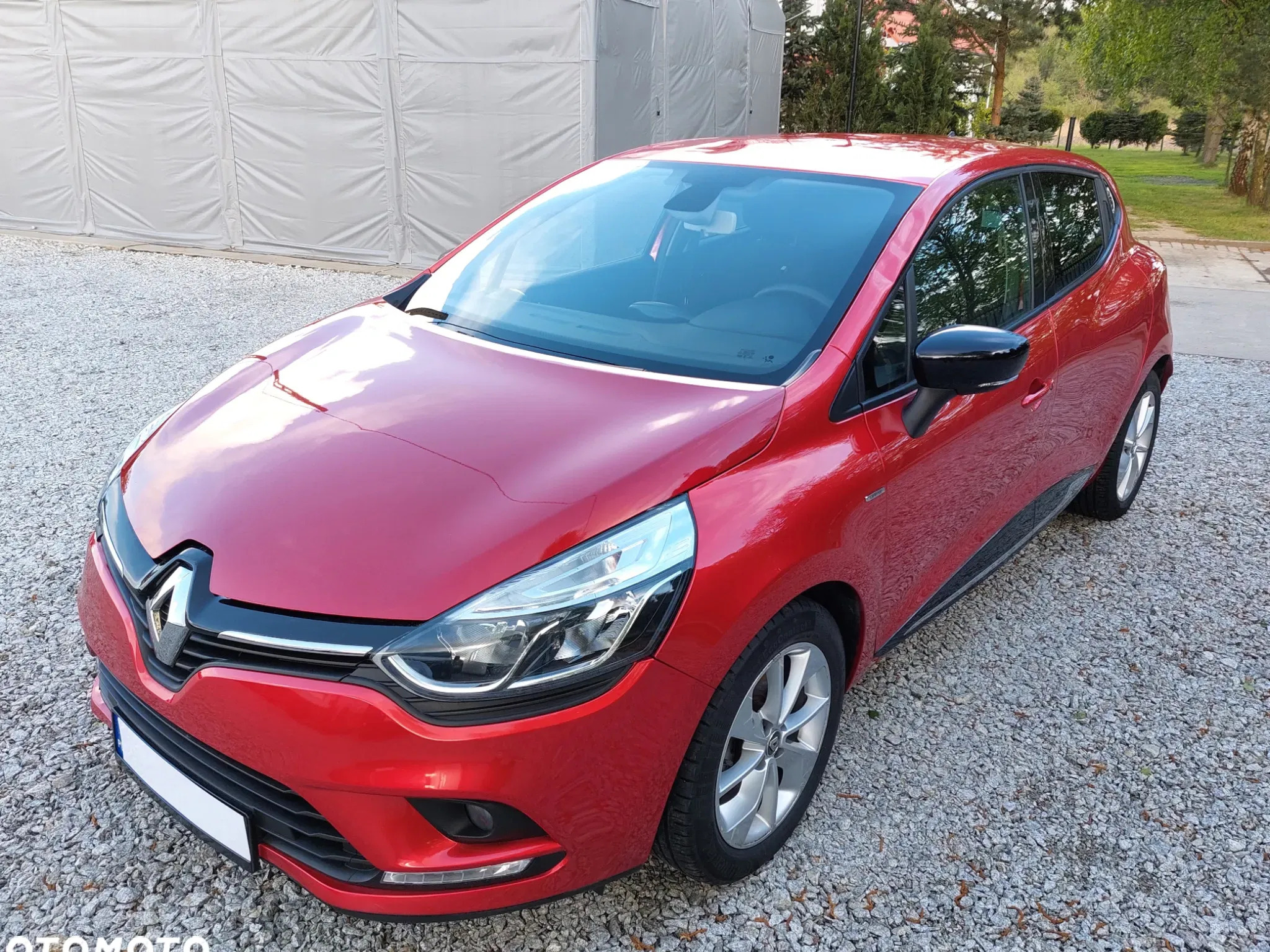 samochody osobowe Renault Clio cena 20900 przebieg: 67738, rok produkcji 2017 z Mikstat